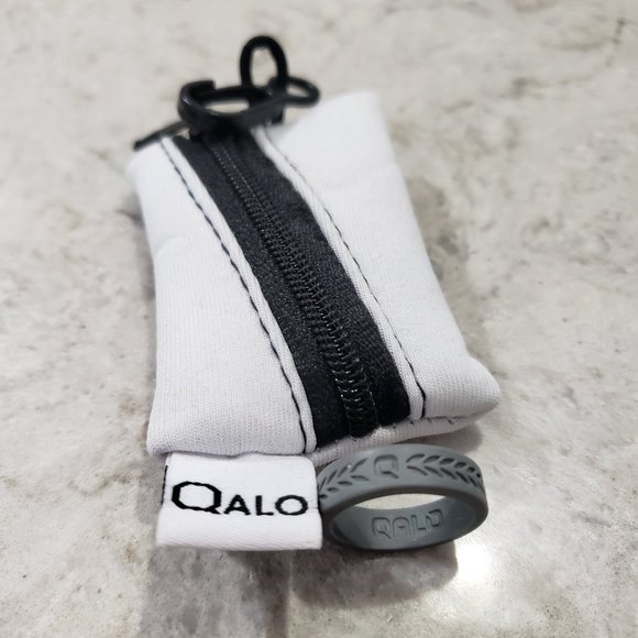 QALO Women's Grey Silicone Band, Size 7 - Picture 1 of 6